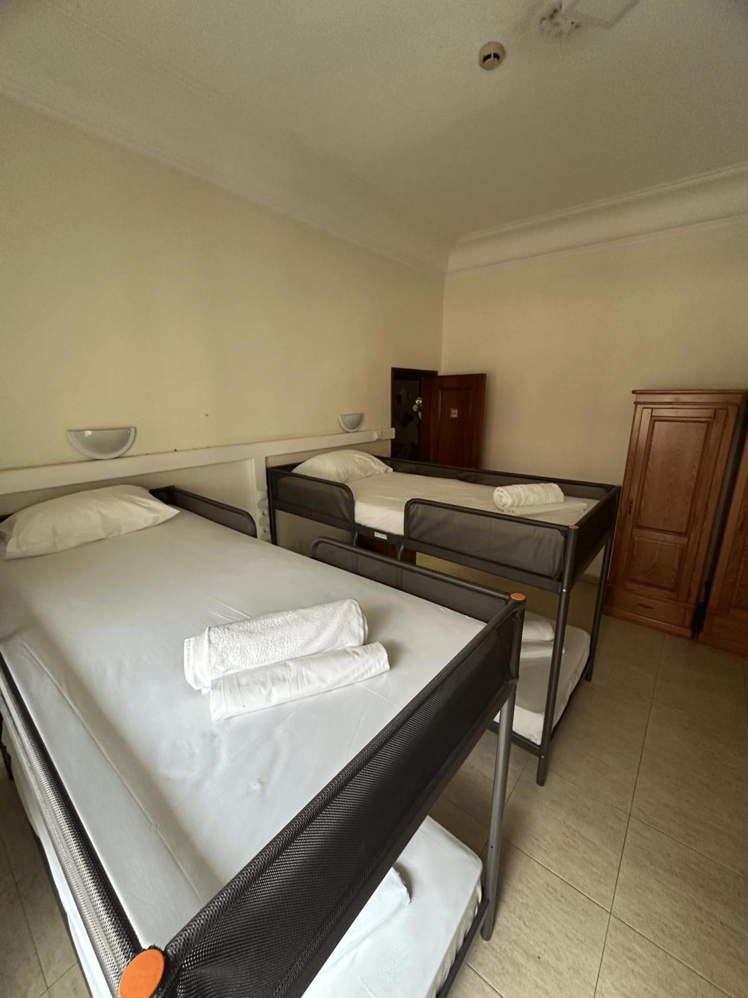 Appartamento Guest In Ninho Lisbona Esterno foto